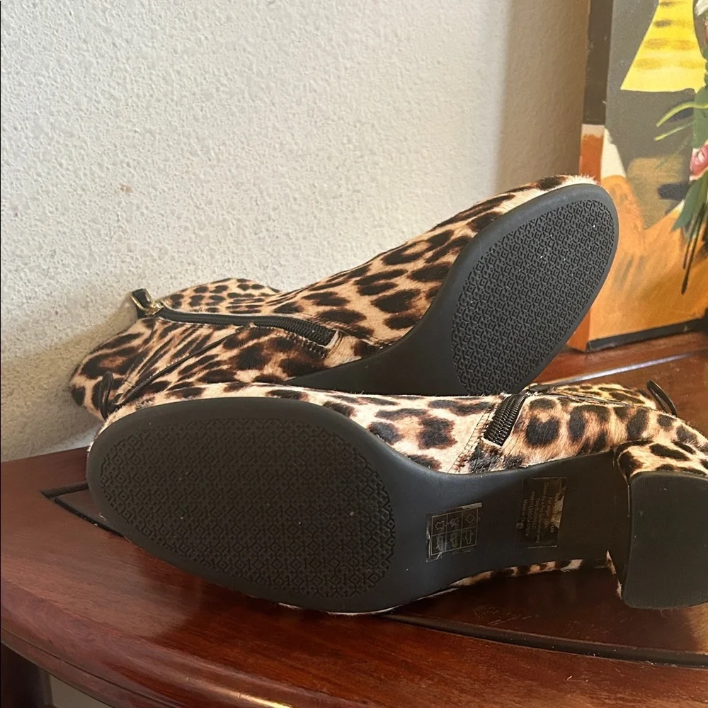 Tory Burch Leopard Print Ankle Boots Sz 9
